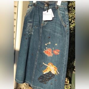 RED Valentino. Denim embroidery skirt，Rare,NWT 40.